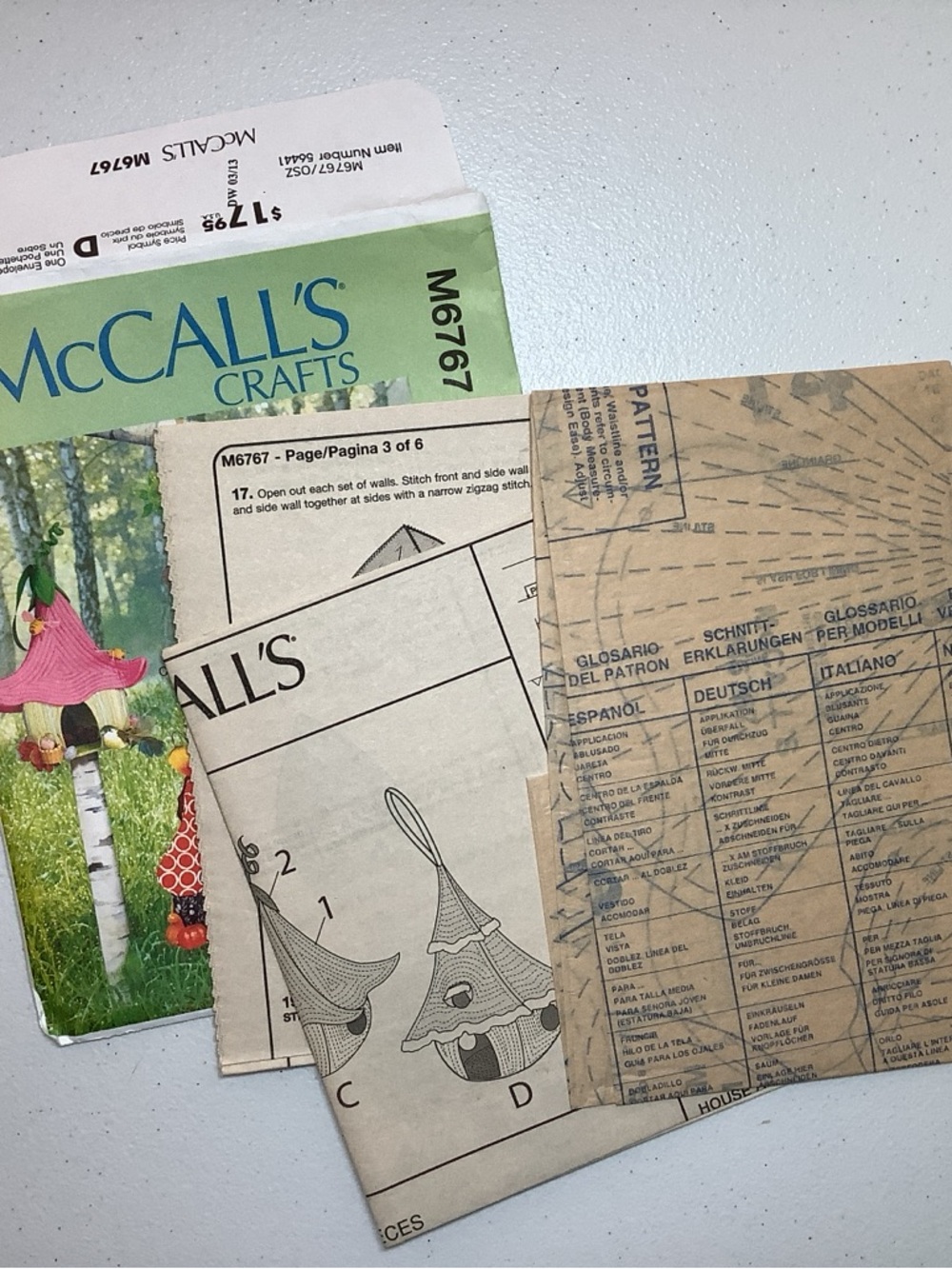 McCall’s M6767 Sewing Pattern - Picture 2 of 3